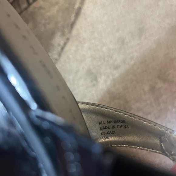 Karen Scott Shiny Black Women's Sandals - Picture 5 of 5